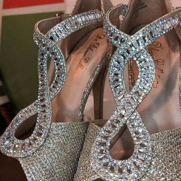 De Blossom Collection Alina nude/gold Strappy heels - Picture 12 of 15